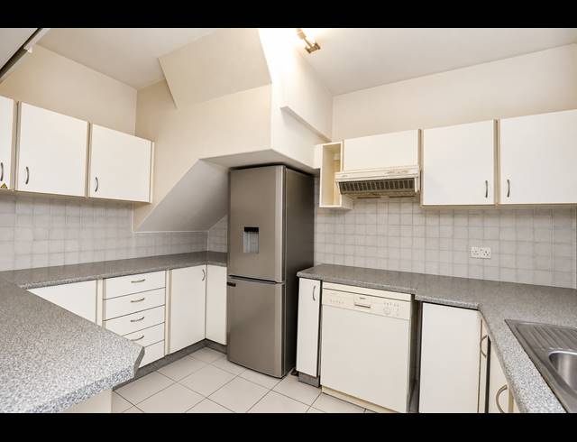3 BEDROOM TOWNHOUSE FOR SALE IN GLENWOOD